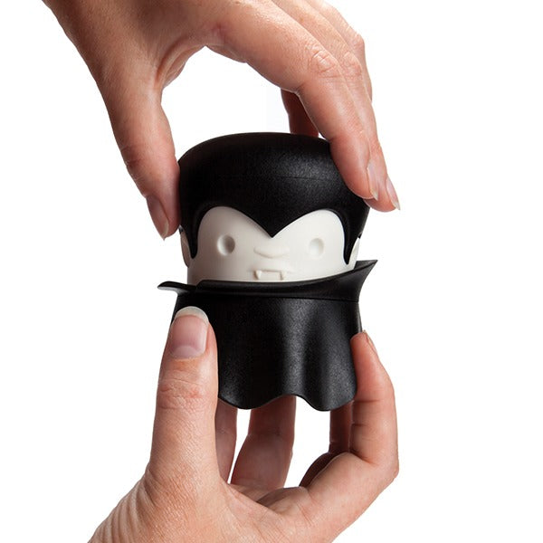 Ototo: Gracula Garlic Crusher