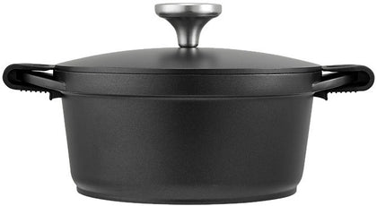 Maxwell & Williams: Agile Non-Stick Casserole Dish - Black (28cm)